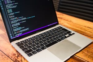 IT業界とは？具体例を挙げて徹底解説！【初学者向け】